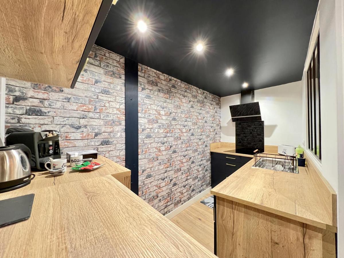 Villa Le Loft ~ A 4 Min De La Gare, Fibre + Parking Prive à Poitiers Extérieur photo